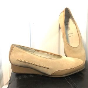 Jenny by ara tan suede wedge loafer shoe 5 1/2 UK 8 US